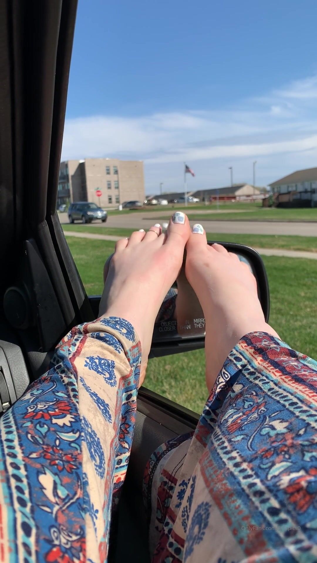 Freckled Feet - 676