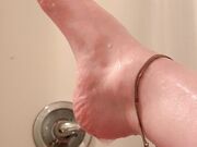 Freckled Feet - Bath feet $ for anyone who likes wet pruney 