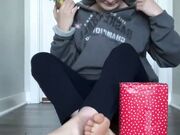 Freckled Feet - I did a fun Christmas collab with some other