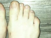 Freckled Feet - e wiggles before work3763