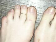 Freckled Feet - e wiggles before work3763