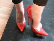 Shoesjob on Trample Table