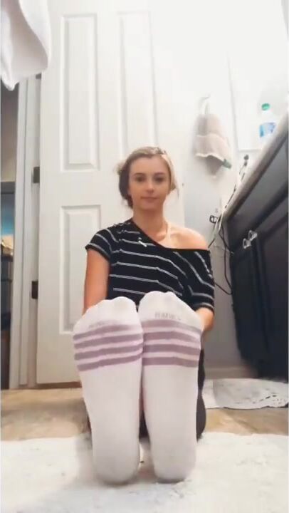 Feet 126