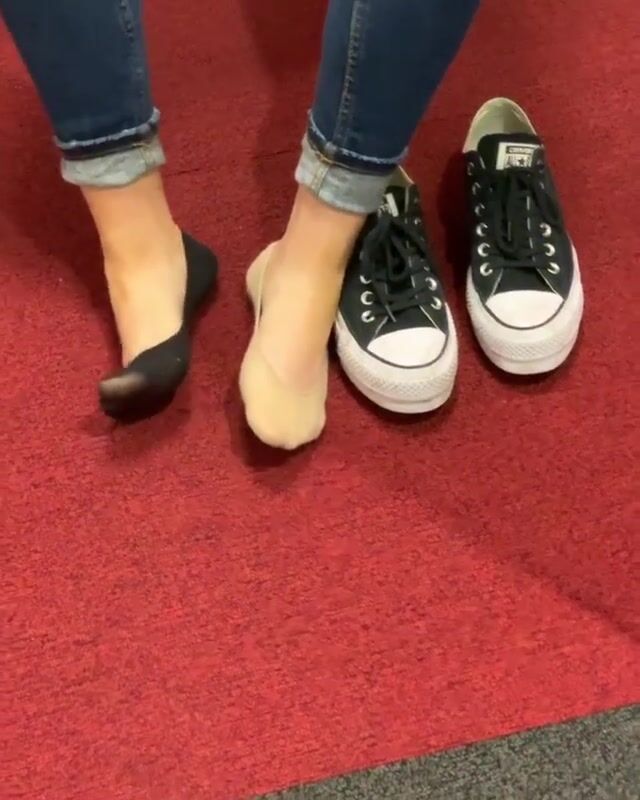 Feet 136