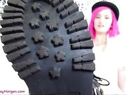 Miss Quin-Boot & sweaty black socks