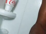 ig girl pee and lick her feet