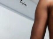 ig girl pee and lick her feet