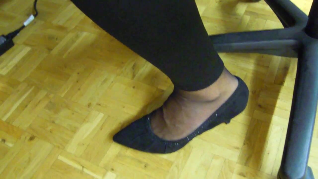 Office nylon feet-Sweat footprint on the office chair