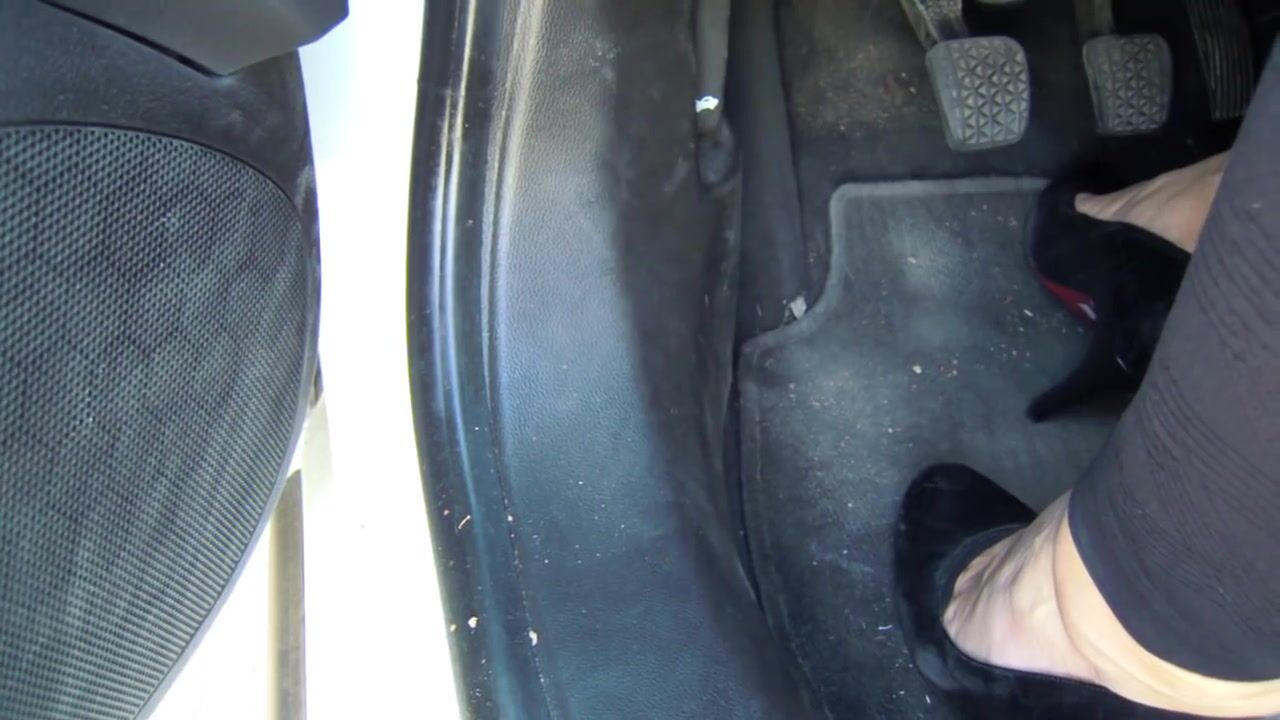 Office nylon feet-My feet after driving