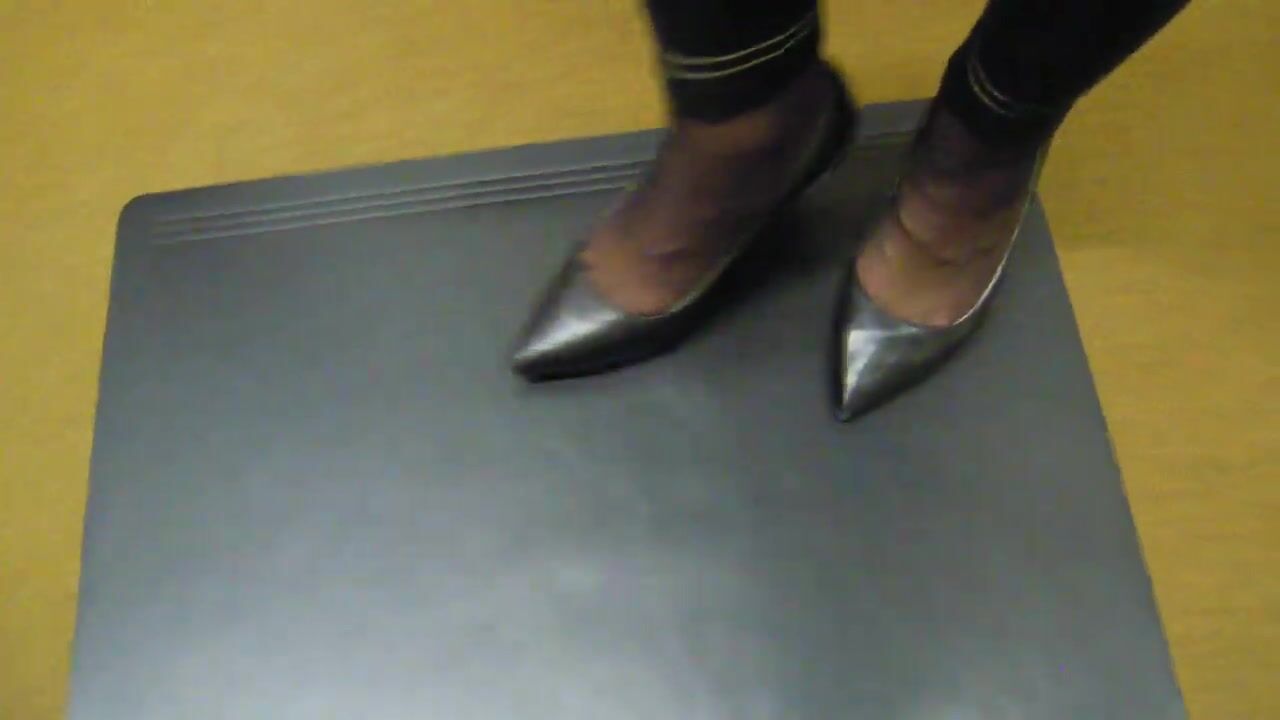 Office nylon feet-In Buffalo Pumps