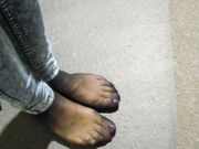 Office nylon feet-My pumps and sweaty nylon feet