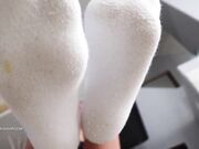 Lindsey Leigh - Aunties sweaty socks