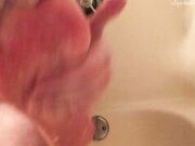 Leena Mae - Massaging My Goddess Feet W Sand Scrub