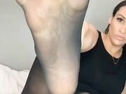Lady's Pantyhose Feet Tease