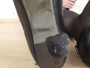 under giantess soles