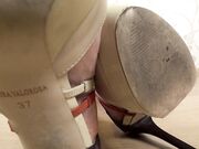 under giantess soles