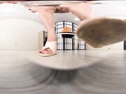 under giantess soles