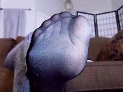 Jolene Hexx – Dominated By Her Sweaty Feet