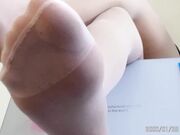 Stinky Pantyhosed Asian Feet