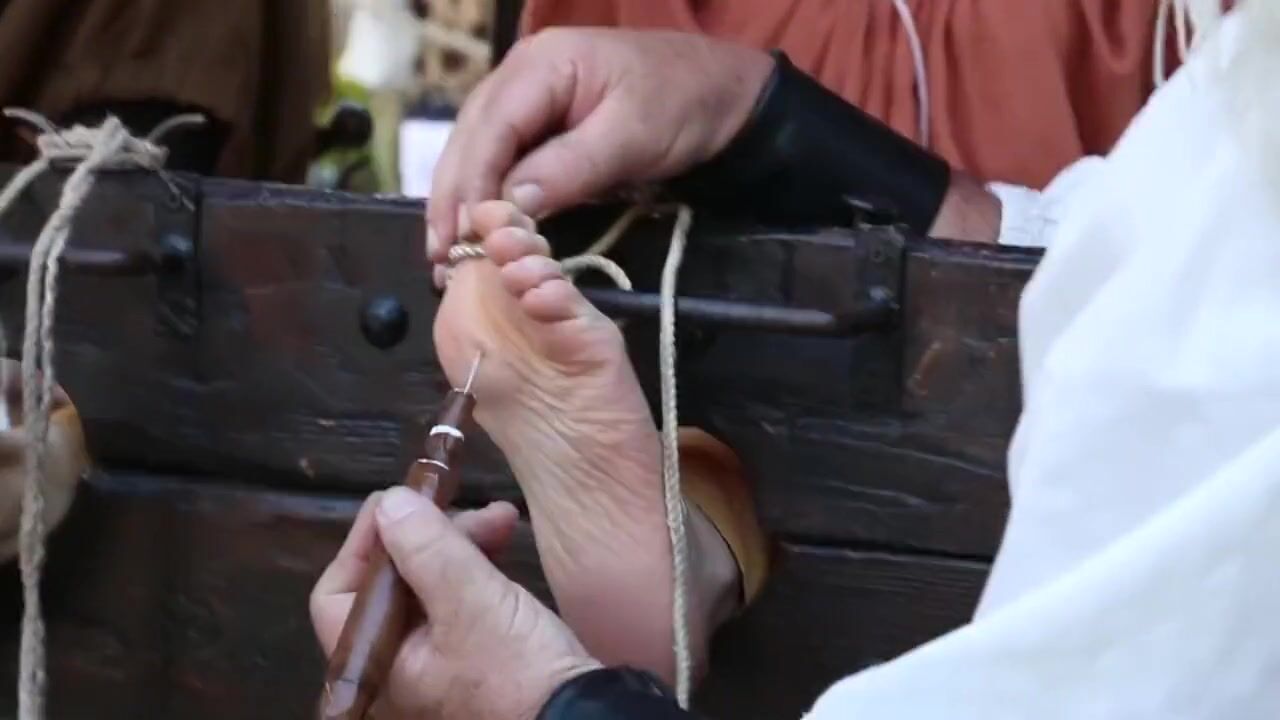 Feet 1719
