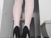 Goddess Nika - Toe Tapping Goddess