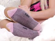 FOOTFETISH Girls & Ladies - Lady Serena - Like to worship Serenas bare feet