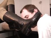 Female Boot World - Worship My Rubber Boots