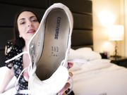 Stella Liberty - Stella's Stinky Travel Sneakers