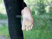 Daise Straus - DAISE Outside in backyard