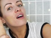 FOOT MAKEUP CHALLENGE! MAKEUP WITH MY FEET!