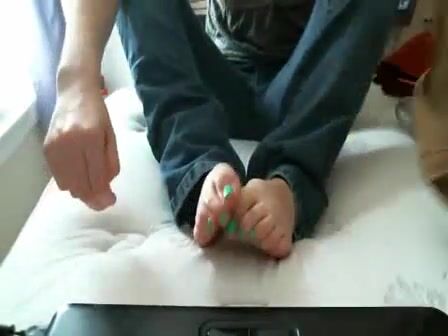 Feet 1729