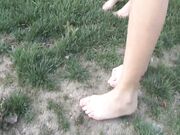 Farah & Alexys - dirty feet