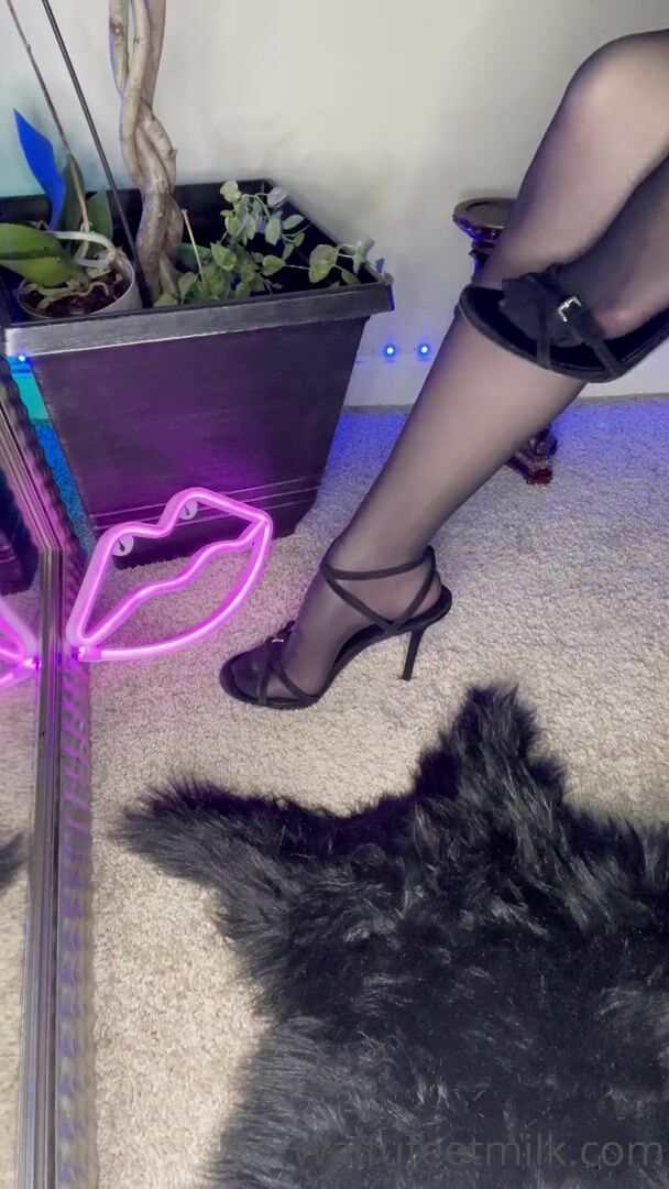 Waifufeetmilk+08+04+2021+2076951700+im+kinda+addic