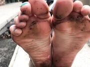 Stinky feet in public
