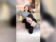 Girl's Perfect Feet Tease