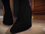 Nika Venom - Cruelly Shrunk In To Cheerios