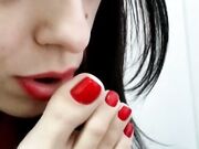 Brazilian teen with red toenails self worship her feet