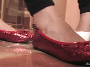 Mistress Paz and Tiffany prepare for party night