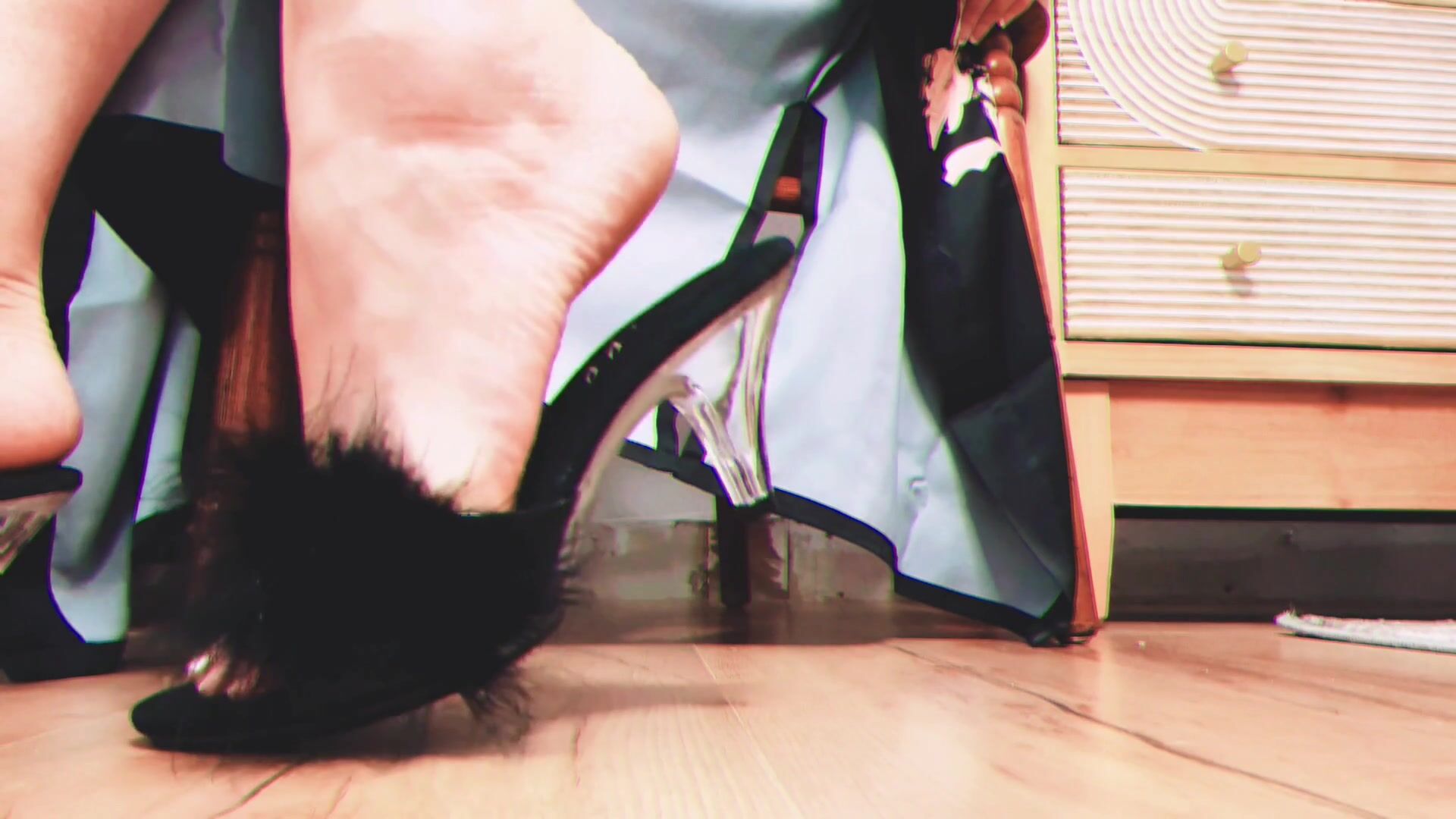 Katiya Lee Shoe Masturbation Boudoir Slippers