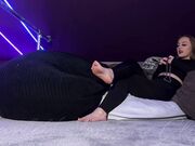 Scarlettmorgan  PAMPER MY FEET PET 1080p