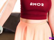 Want Feet Friends Size Comparing