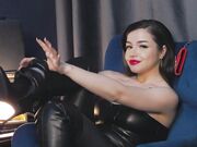 NikiBryce Take off my leather boot and lick my anklet foot 