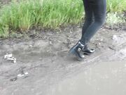 Under Girls Feet - Video4 - Violetta