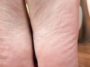 Under Girls Feet - Giantess Yasmine Big Meaty Soles