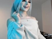 Seductive Ts Showing That Sexy Ass And Feet