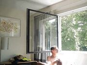 self footjo window summer afternoon 36 degres