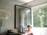 self footjo window summer afternoon 36 degres