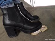 Madame Madison - Slave eats from my dirty boots in public