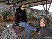 Madame Madison - Slave eats from my dirty boots in public