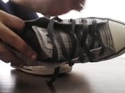 Lenora - Barefoot in Smelly Converse